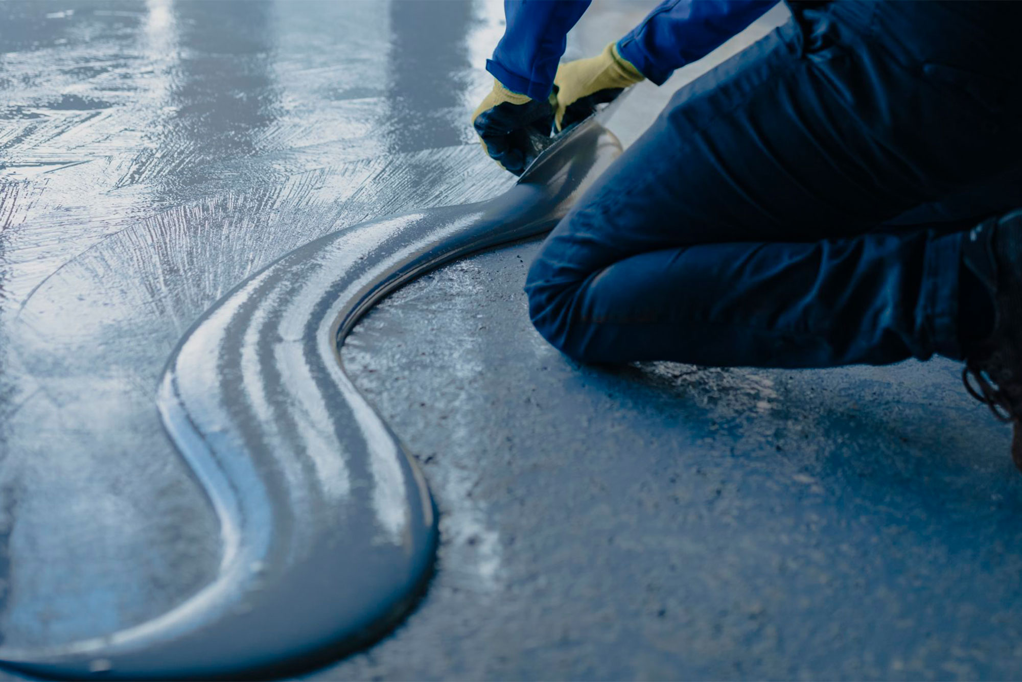 Applying a flawless epoxy coating